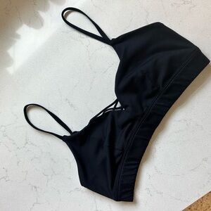 Alo Yoga Black Sports Bra